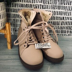 ❄️ women boots ❄️